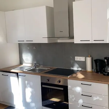 Апартаменты Stylish Oasis And Near Frankfurt And Airport *