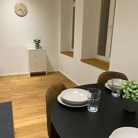 Stylish Oasis And Near Frankfurt And Airport *