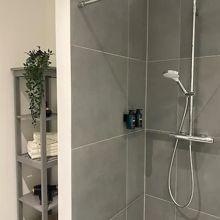 Апартаменты Stylish Oasis And Near Frankfurt And Airport Оффенбах